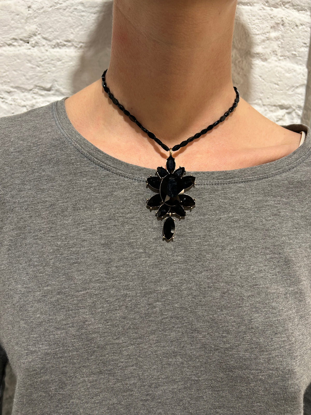 CAMELIA NECKLACE