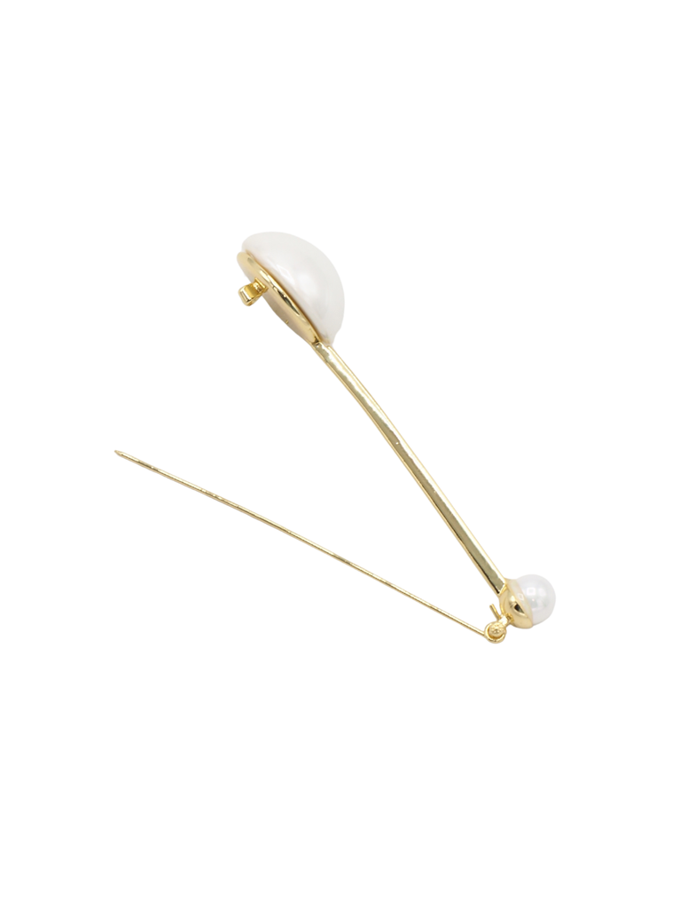AGULLA BROOCH