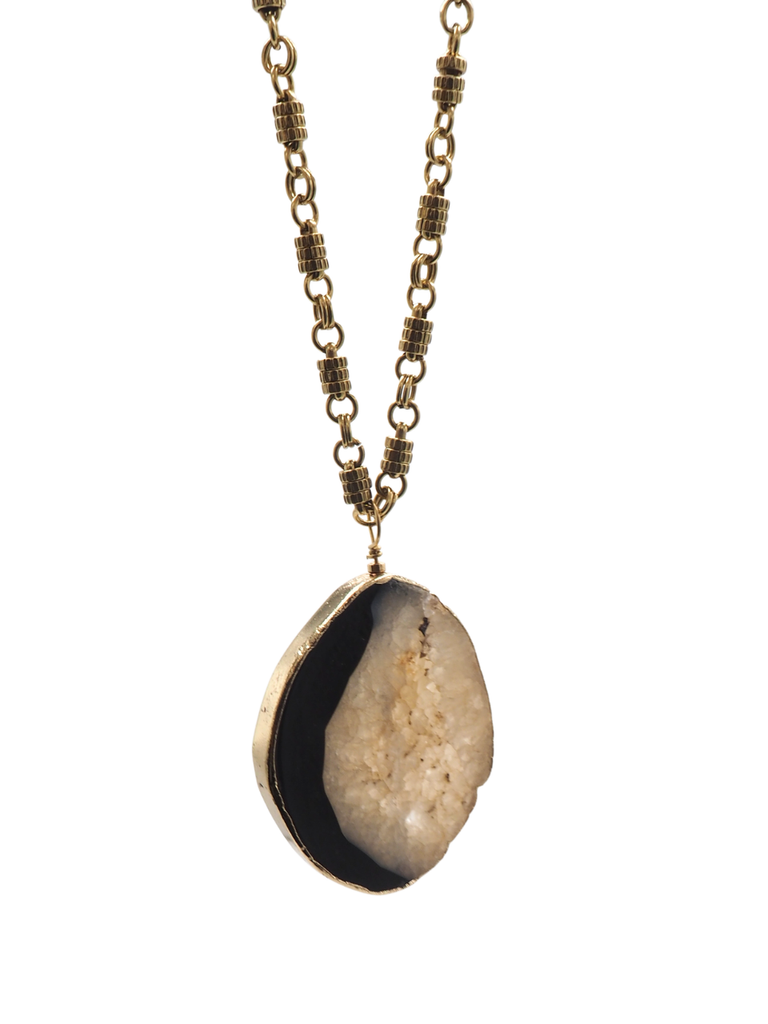BLAKI NECKLACE