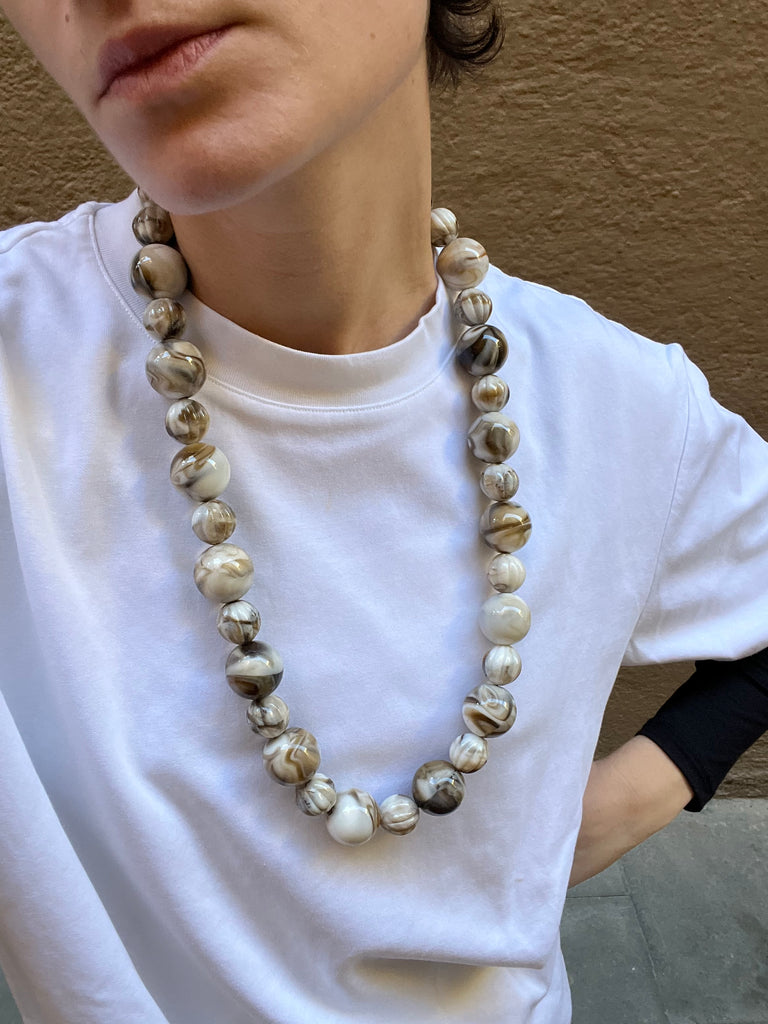 ROUND IVORY NECKLACE