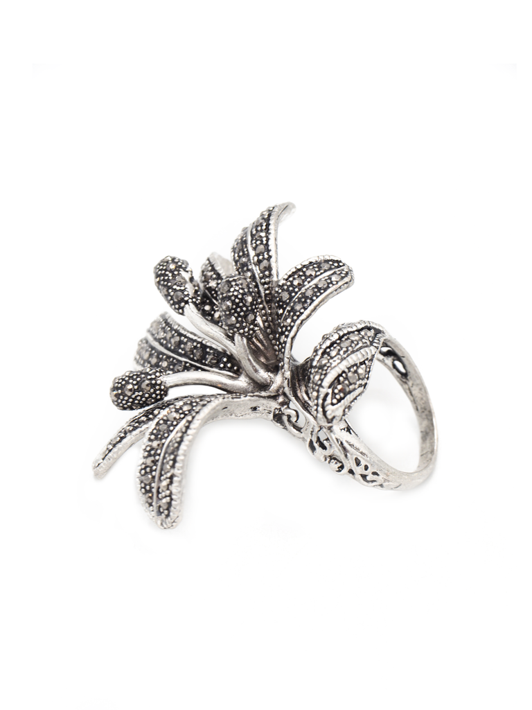 LILY RING