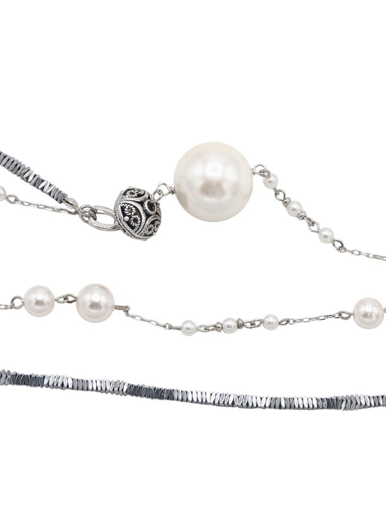 ORBITANDO NECKLACE