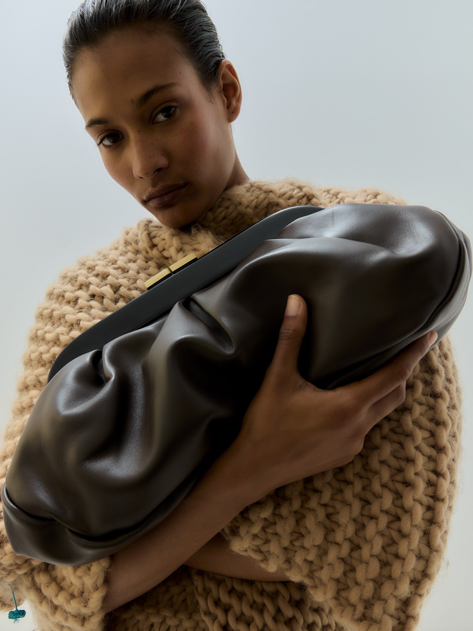 MOMO BAG - BROWN