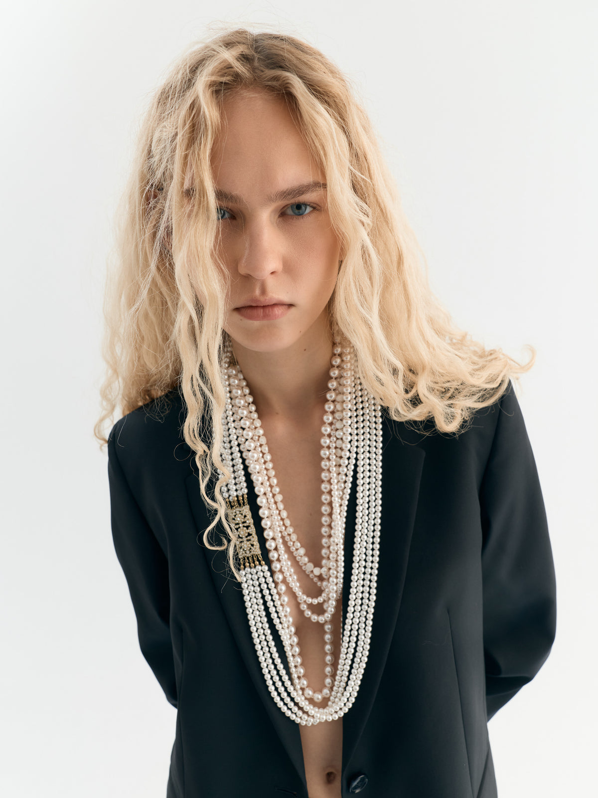 BLANCHE NECKLACE
