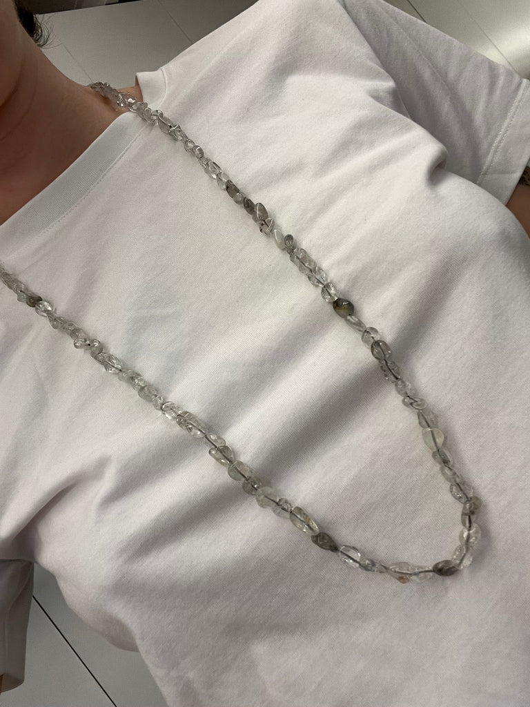 VIVI NECKLACE