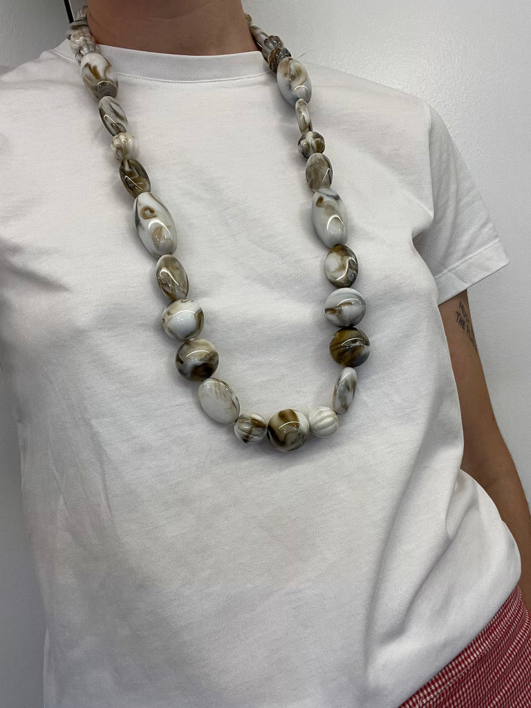 OVAL IVORY NECKLACE
