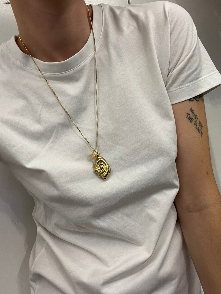 RUNA NECKLACE